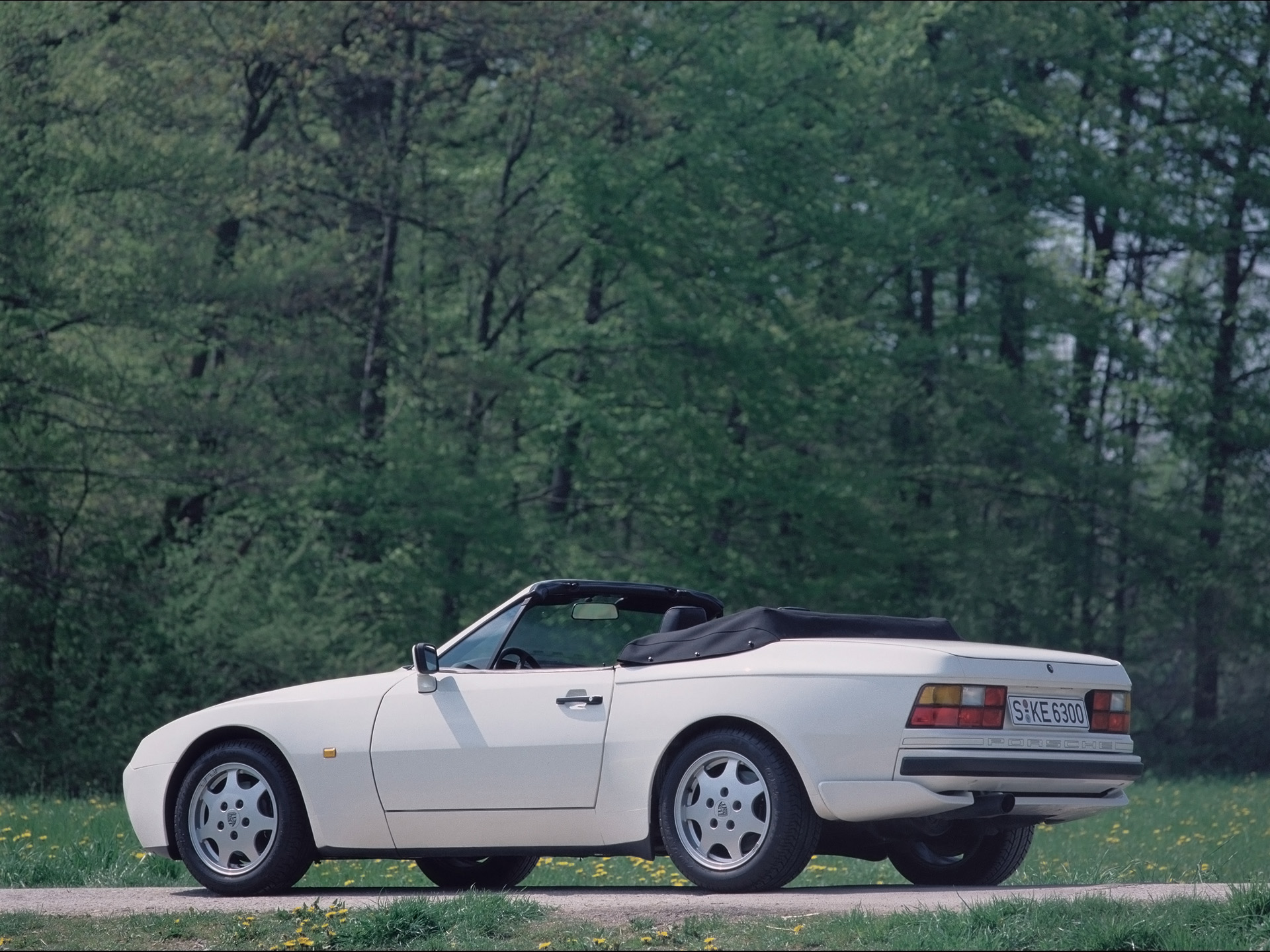 чем отличается porsche 924 от 944 чем отличается porsche 924 от 944